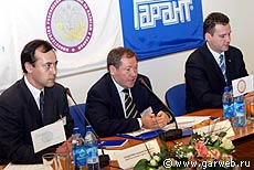 Фоторепортаж об Интернет-конференции Министра РФ по налогам и сборам Г. И. Букаева