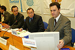 18 декабря 2002 года, 10:09. Начало Интернет-конференции Председателя ВАС РФ Вениамина Федоровича ЯКОВЛЕВА